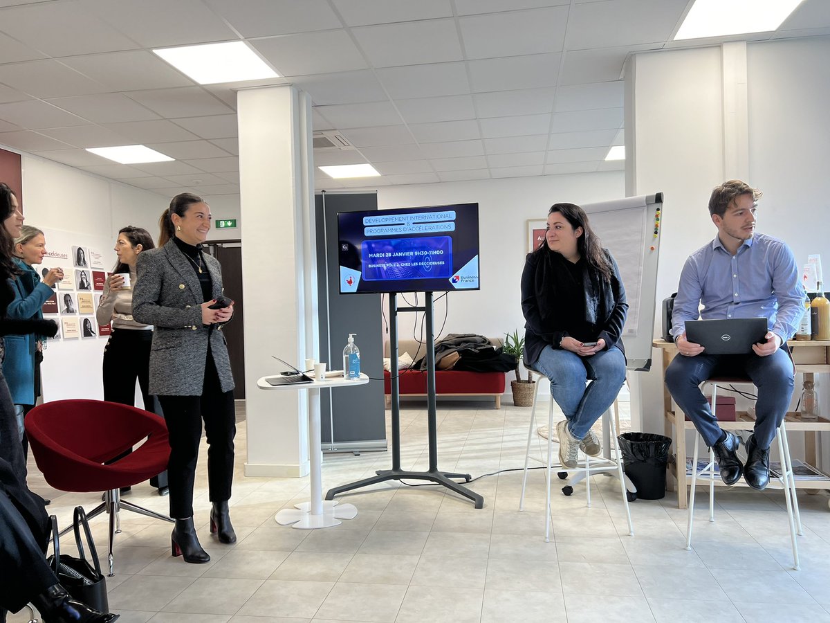 Atelier FrenchTech Central sur le thème du développement international avec <a href="/GuyonThimothee/">Thimothée Guyon</a> de <a href="/businessfrance/">Business France</a> et Élodie Bondi CEO <a href="/Qualisteo/">Qualisteo</a> et Co-Prez de la <a href="/FrenchTechCdA/">French Tech Côte d'Azur Région Sud</a>  À quel moment ? Quelles aides ? Quelle stratégie ? Ça se passe ici 👇🏻🚀💪🏻🌍 <a href="/faroukrais_/">Farouk Raïs</a>