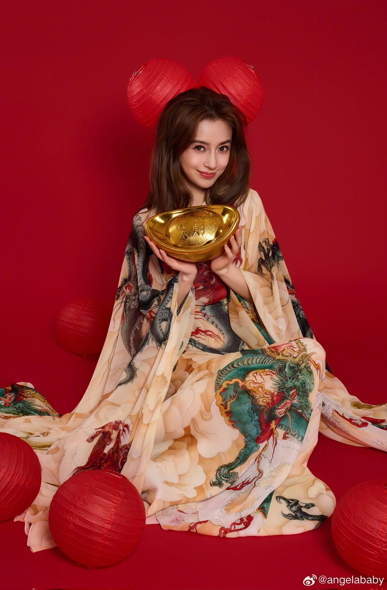angelababy 杨颖 updates tweet media