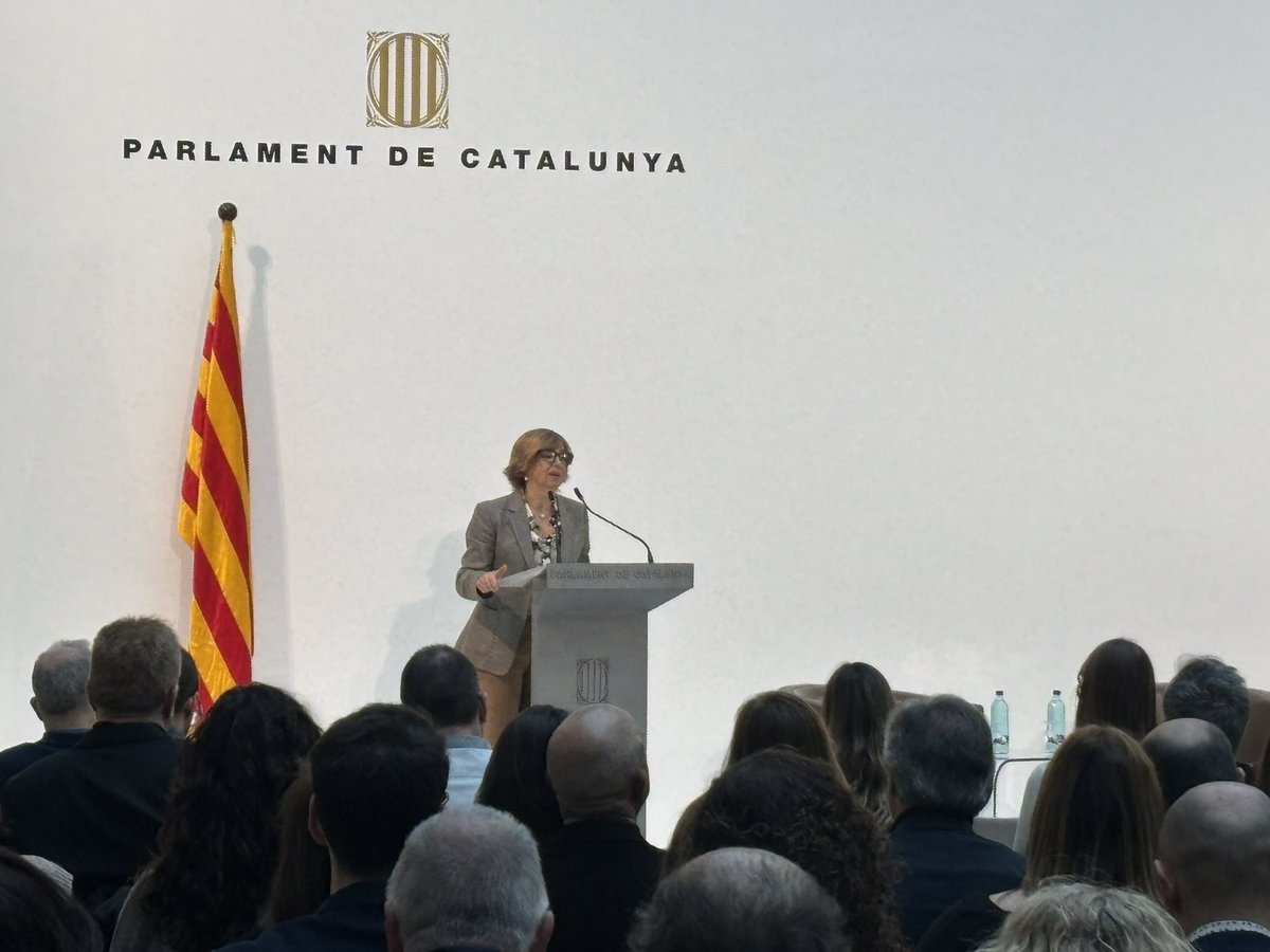 <a href="/parlamentcat/">Parlament de Catalunya</a> <a href="/gloriafreixav/">Glòria Freixa Vilardell 🎗</a> <a href="/txellborras/">Meritxell Borràs</a> La metodologia #AIDF que avui presentem és pionera a nivell europeu i permet realitzar les avaluacions d’impacte sobre drets fonamentals exigides pel Reglament d’Intel·ligència Artificial #RIA, diu <a href="/txellborras/">Meritxell Borràs</a>