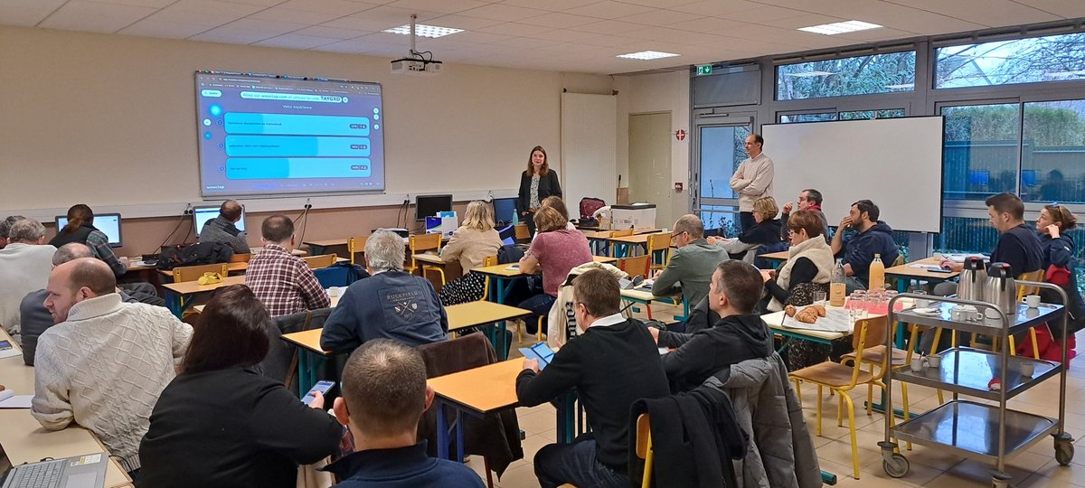 Formation #RUPN des référents numériques du 37. 1ere session sur 3
👉 sécurisation des données 
👉 les compétences numériques