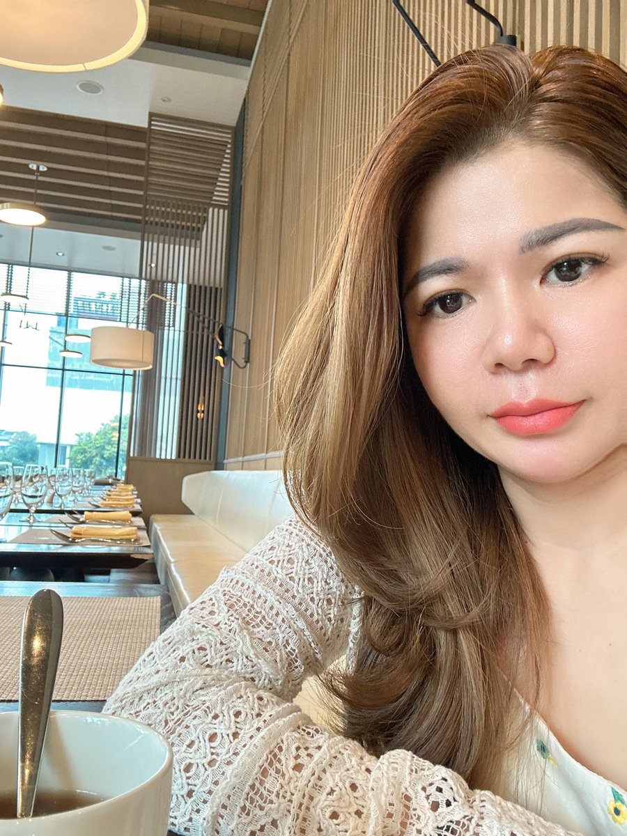 TrangSuVN's tweet photo. Tết đến ngay đàu ngõ.
Tết bên nồi bánh chưng!
Chúc cả nhà bước qua năm cũ trọn vẹn bình an. https://t.co/E4NGtXGQoz