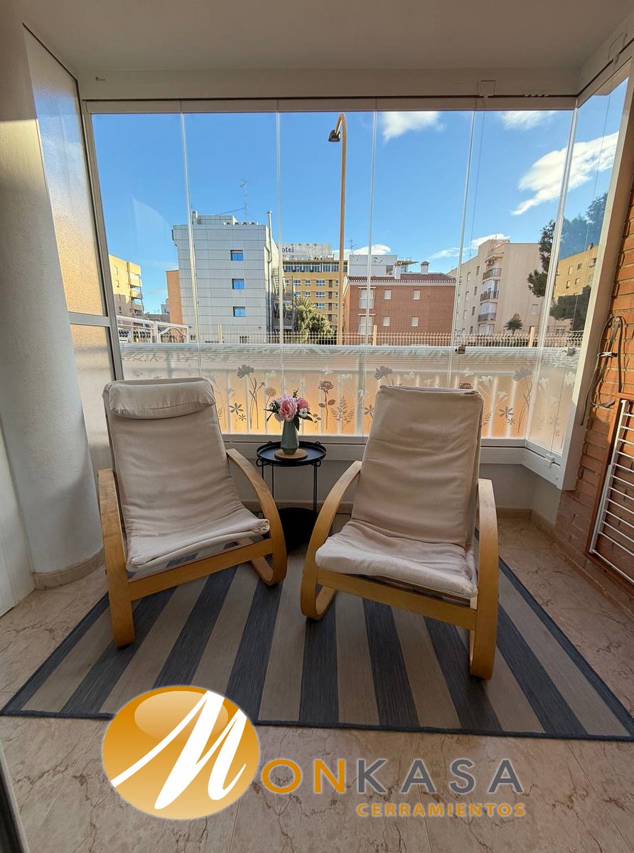 🌬️ Con la Tormenta Herminia, ¡Tu Terraza Está Más Protegida que Nunca! 🛋️
 Tu hogar está protegido en todos los sentidos.

 ✅ Ventajas de las Cortinas de Cristal Monkasa: 
🔹Vista panorámica sin interior 
🔹Confort 
🔹 Diseño

¡tu terraza puede ser un refugio de tranquilidad!