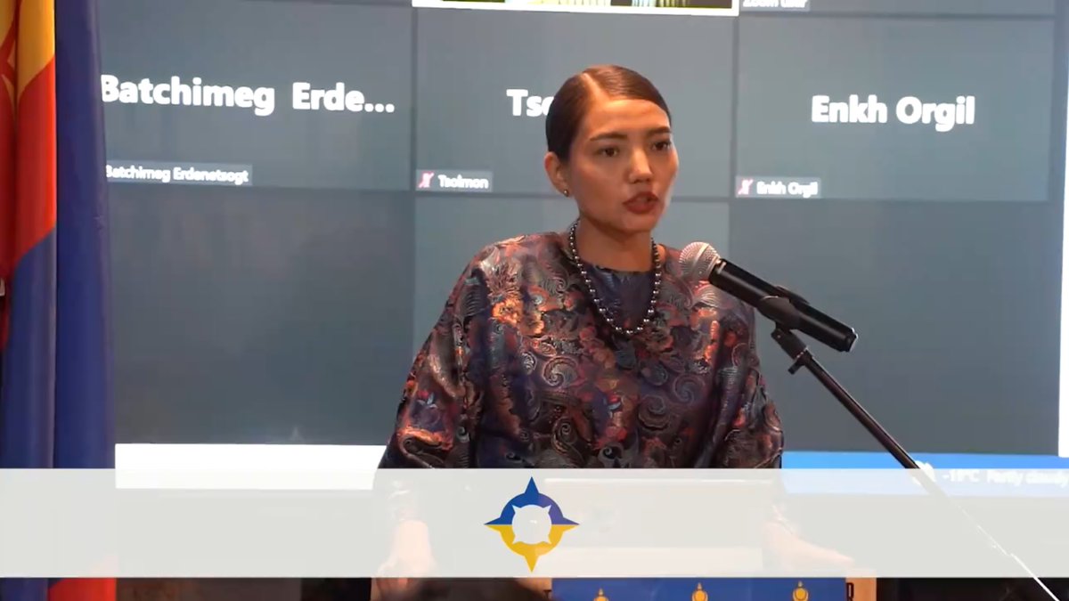 Засгийн газар огцор жагсаалтай холбогдуулан Эрх Чөлөөний Эвсэл намын тэргүүн Б.Цацралын ажилладаг аж ахуйн нэгжид Эрүүгийн цагдаагийн газраас нэгжлэг хийж, дансыг нь царцаалаа. Эрүүгийн цагдаа тус компаний удирдлагад "Б.Цацралыг ажиллуулаад л байх уу?" гэх асуулт тавьсан.