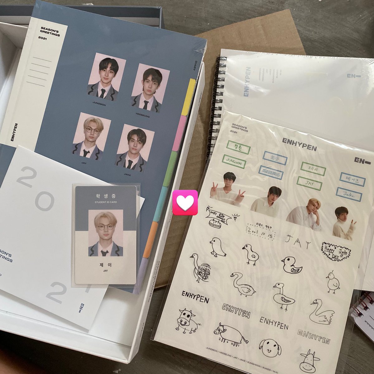 for0209's tweet photo. wts lfb ph

enhypen season's greetings 2021
- outbox
- cd
- jay id pc
- '21 caldendar (sealed)
- diary (sealed)
- stickers (sealed)

🫧 1,500 !

still nego :) dm meeee!

# enha en sg sg21 jungwon heeseung jake sunghoon sunoo ni-ki https://t.co/VzgntUTDCX