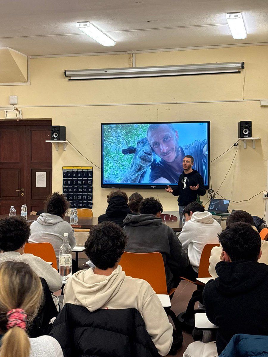 Capra Libera Tutti tweet media