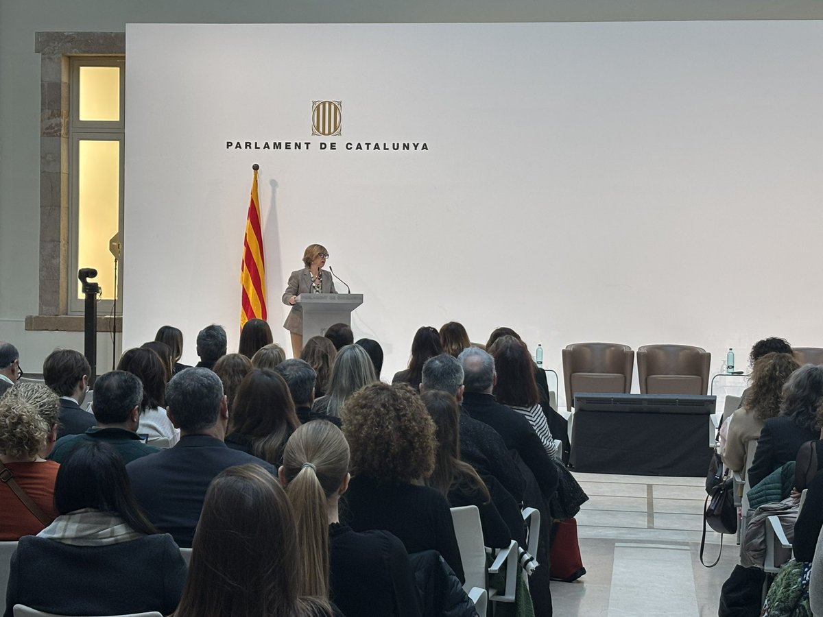 <a href="/parlamentcat/">Parlament de Catalunya</a> <a href="/gloriafreixav/">Glòria Freixa Vilardell 🎗</a> <a href="/txellborras/">Meritxell Borràs</a> <a href="/mantelero/">Alessandro Mantelero</a> Aquest model contribuirà a què Catalunya sigui pionera en la recerca i investigació centrada en les persones, afegeix <a href="/txellborras/">Meritxell Borràs</a>