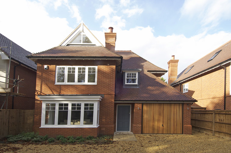 DaleWindows's tweet image. Details that matter!

Our custom-made, bespoke timber windows bring charm and light to your rooms, creating cosy settings.

What's your favourite window style?

#DaleJoinery #SashWindows #FlushCasement #HomeStyle #InteriorGoals #TimberWindowsandDoors