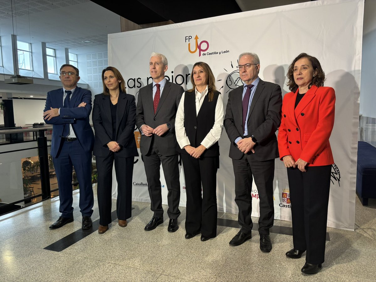 FundacionEFCL's tweet photo. Comienza la II edición del Hackathon FP UP. 150 estudiantes se dan cita en la sede de @madison_mk para resolver retos emprendedores que ayuden al tejido empresarial de Castilla y León.
¡Comenzamos!
@CABK_Dualiza @diverxiamlg
#fefcl #fpupcyl https://t.co/PZtpQweuTv