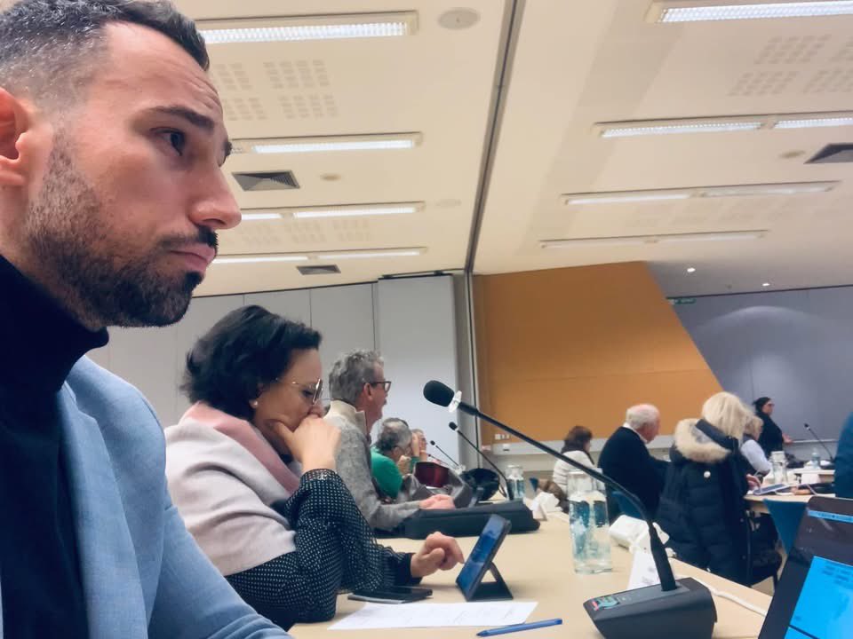 Nlas_Zimmermann's tweet photo. 📍 Ce soir, je siège au Conseil d’agglomération de la @m2A_Alsace en tant qu’élu de #Pfastatt.

🗂️ À l’ordre du jour :
✔️ Débat sur les orientations budgétaires,
✔️ Transfert de la compétence eau,
✔️ Signature de la convention « Alsace à vélo » &amp; plus.

➡️ Des décisions clés https://t.co/mMSVQah4zG