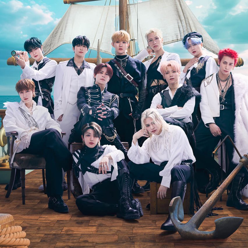 LAPOSTA2025 INI スタジャン　Mサイズ LAPOSTA 2025 INI Mサイズスタジャン スタジアムジャンパー(INI