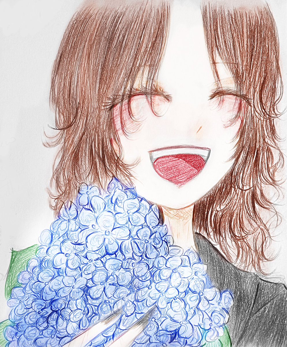 AmareInMortis's tweet photo. Hydrangeas are flowers of gratitude, something I have for you, my dears who make this lousy day something bearable. #HIMsters ♥️ To many more loving years. https://t.co/080aS0I61R