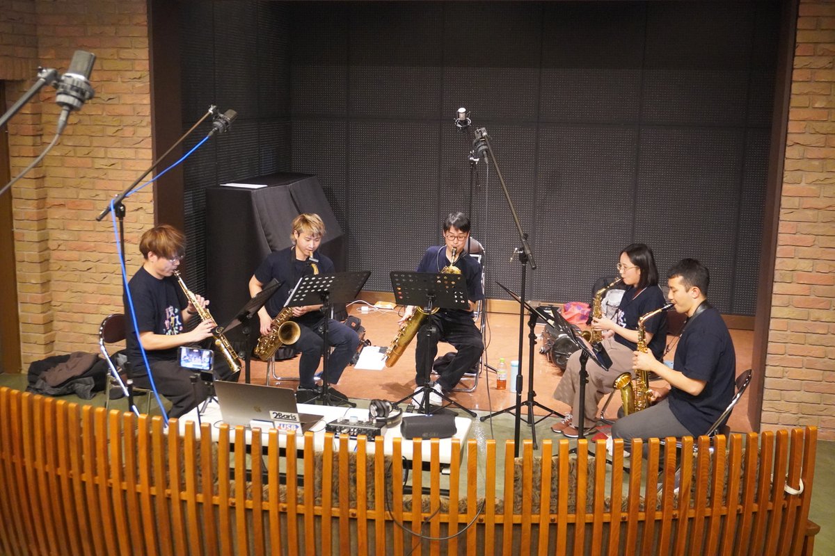 【お知らせ】
先日みんなで籠って録音をしておりました🎙
近いうちに皆さんにお届けできると思いますので引き続きチェックをお願いします🔥
本日もう少し新情報お知らせしちゃいます！
#USB #浦安サックスバンド　#浦安