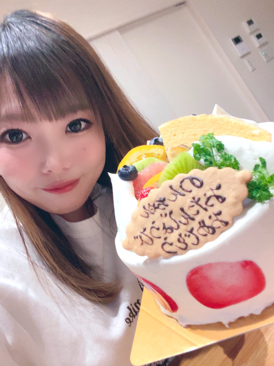 のん（元うー） tweet media