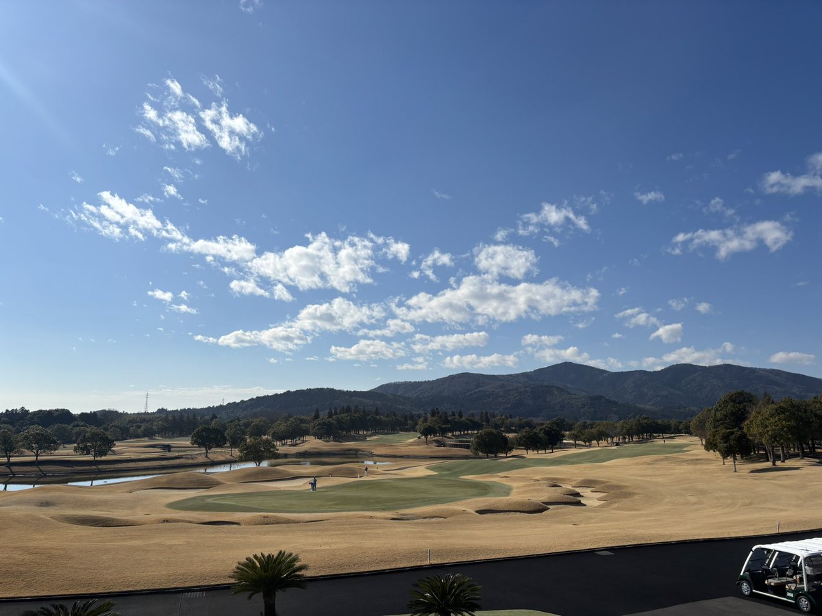 ebi_golf's tweet photo. 今日は風もなく暖かくて、スコア以外は最高のコンディションでした😂
浮島でパーを取れたのが唯一の救い⛳️
#セゴビアGC https://t.co/gWYMS3w1bM