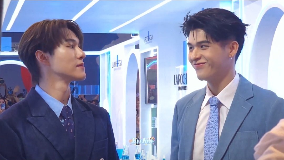 softforg4's tweet photo. THE WAY SKYNANI LOOKED AT EACH OTHER AND SMILED 😭😭😭😭😭

SKY-NANI X LAROCHE

#EffaclarPoweredbyMicrobiome
#LaRochePosayTH
https://t.co/eYOXYTXYSB https://t.co/7mCzF7CJ1H