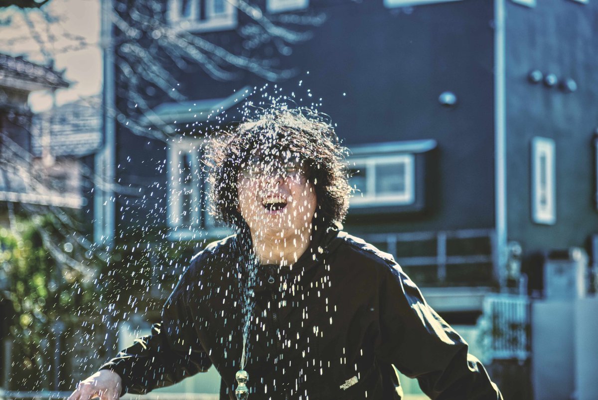 #新しいプロフィール写真
#新しいアーティスト写真

高校の同級生で当時 音楽部部長の
Chihiro Suzuki に撮ってもらいました。
マイペースながら今後ともよろしくです。

Directed by Chihiro Suzuki