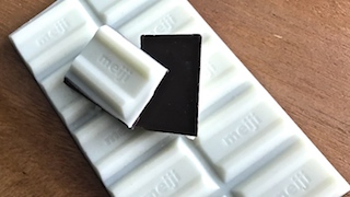 mikaog's tweet photo. 【 #CHOCOLATE 】#カカオパルプ 入り #チョコレート #カカオの果汁 #テリーヌ #ホワイトカカオ が明日から2/14迄の #銀座三越 でのイベントで販売予定→ https://t.co/kElKGMF5Vb

#カカオ
#ビーントゥバー
#メキシコ
#明治
#ザカカオ
#mexico
#chocolate
#CACAO
#meiji
#BeanToBar
@MITSUKOSHI15 https://t.co/r7EblG68hW