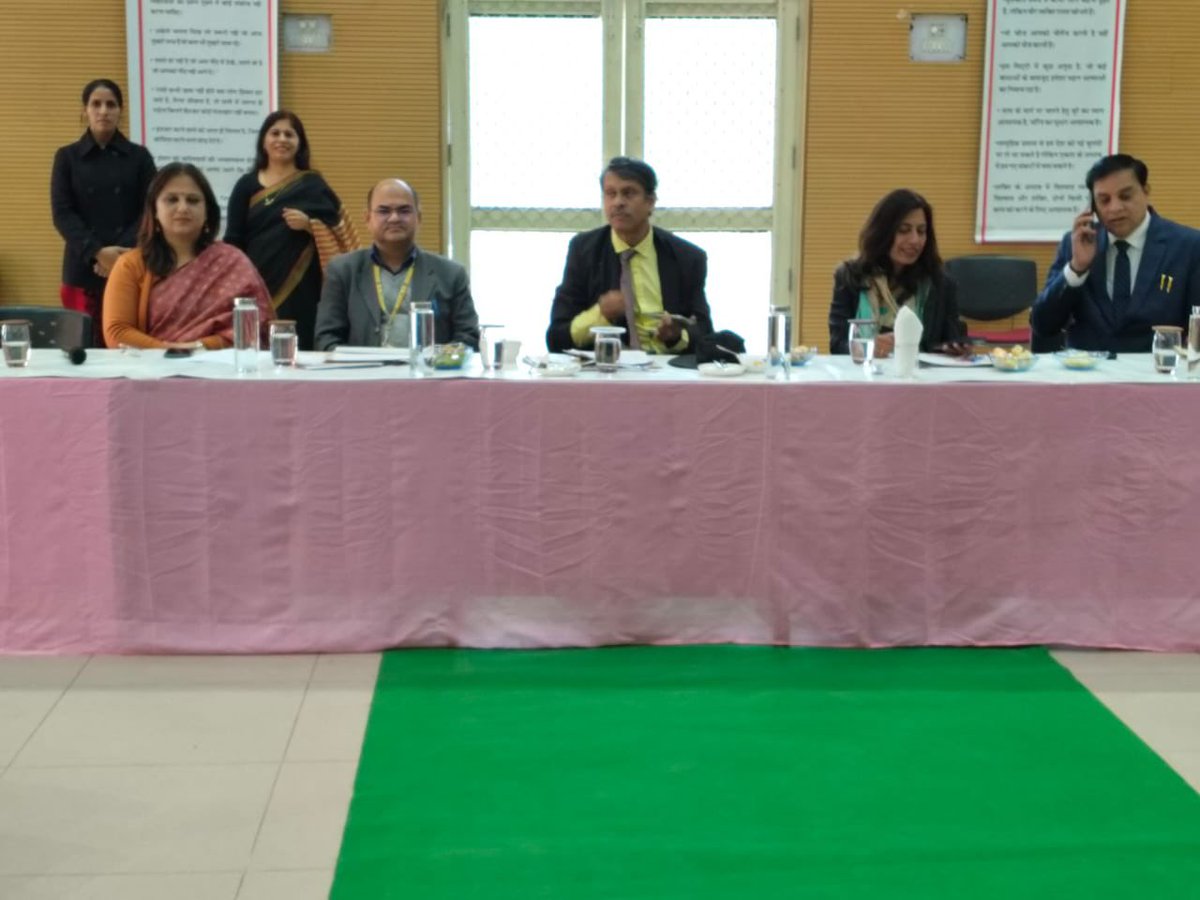 mpa_india's tweet photo. Students of Government Girls Senior Secondary School No. 3, Badarpur, New Delhi showcased the energetic Youth Parliament sitting during evaluation of the 57th Youth Parliament Competition, 2024-25 for Delhi Schools today on 28th January, 2025.
#NYPS https://t.co/PMHVEfRjto