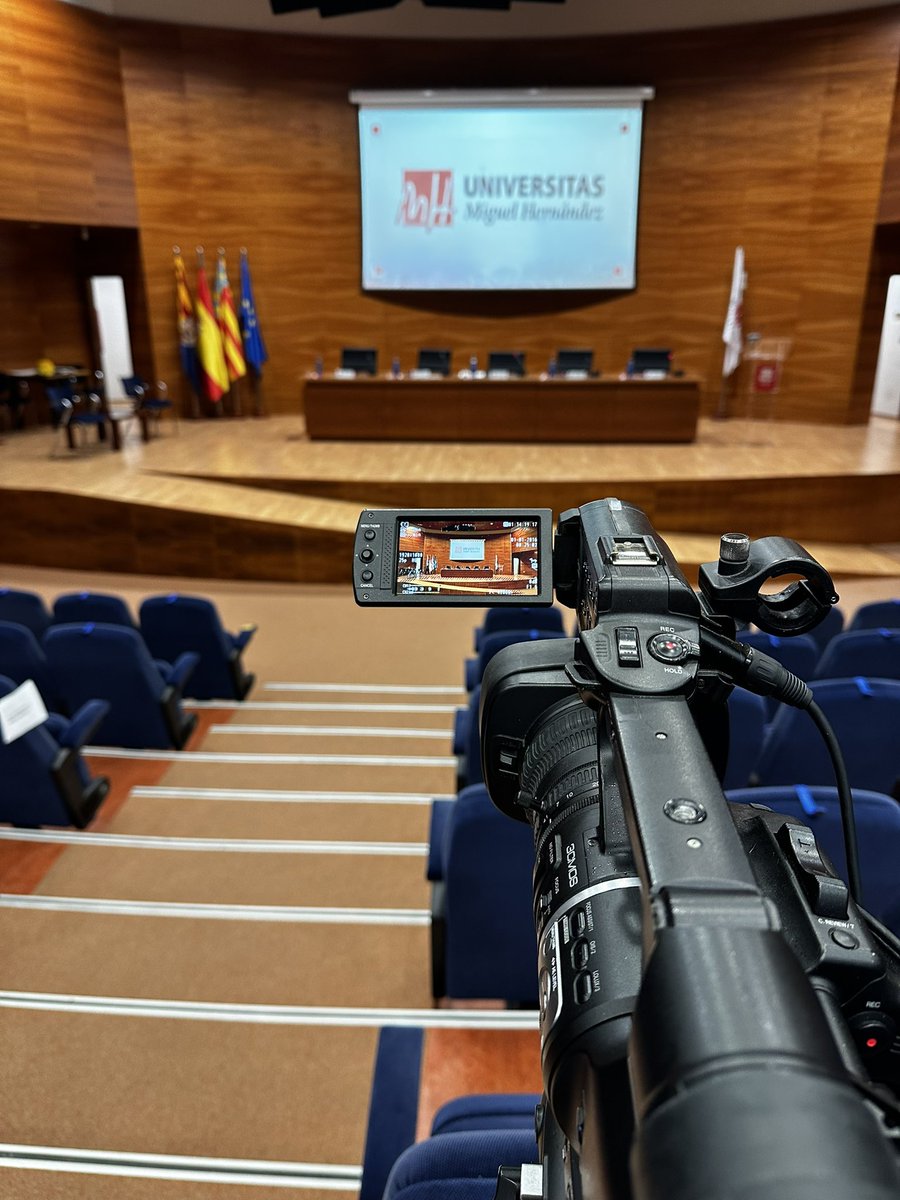 🎥 Todo listo para la retransmisión en directo del solemne acto de Santo Tomás de Aquino #UMH <a href="/UniversidadMH/">UMH</a> e investidura como doctor honoris causa de Luis Puelles López

🔴 Emisión en youtube.com/live/LsJlkeT-P…