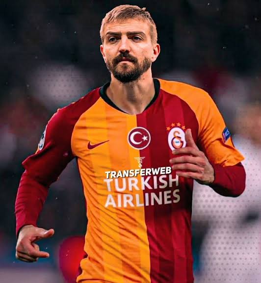Hiçbir şey yapmıyorsanız, sol kanat için #CanerErkin'i 6 aylığına kiralayın bari, ona da razıyız... #TransferlerleBirlikteZafere
<a href="/GalatasaraySK/">Galatasaray SK</a>
