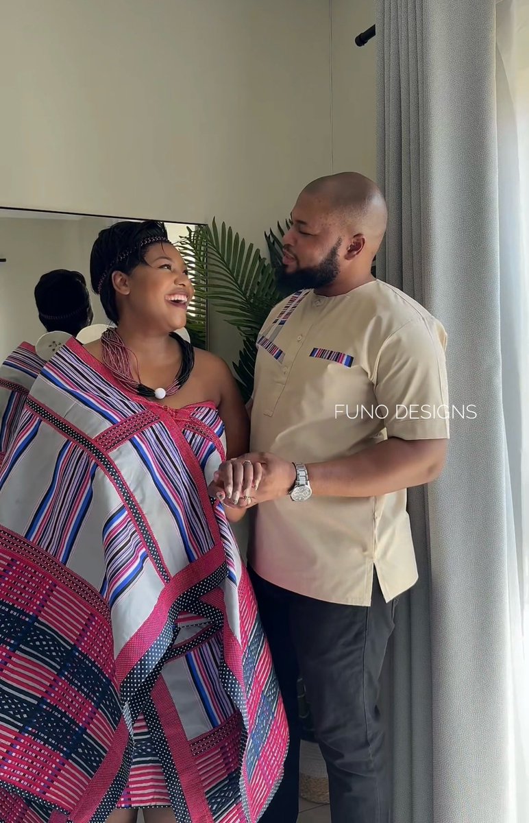 FunoDesigns's tweet image. Mavu na Mutanuni wavho 😍
.
.

Outfits: @FunoDesigns 👌