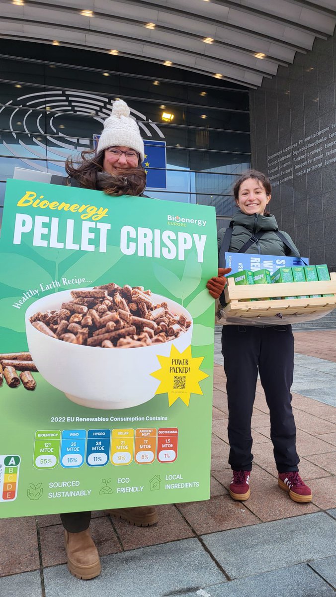 bioenergyEU's tweet photo. We are in front of the European Parliament  in Brussels to ask the #EuropeanUnion for more renewables in 2025. Come show your support! 
#itspossible #2025RESolutions https://t.co/5Bm96InMtn
