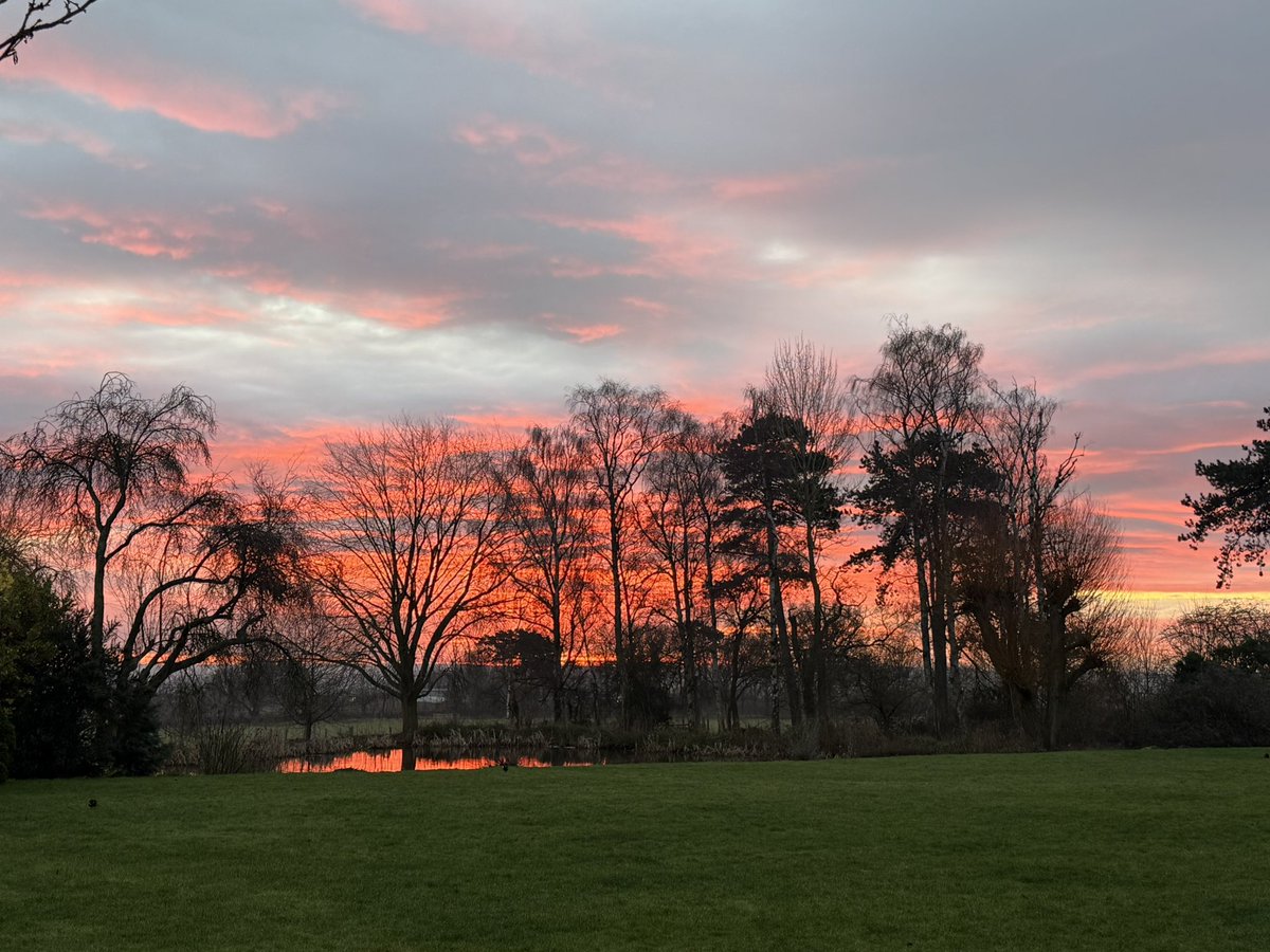 Lucy Clarke tweet media