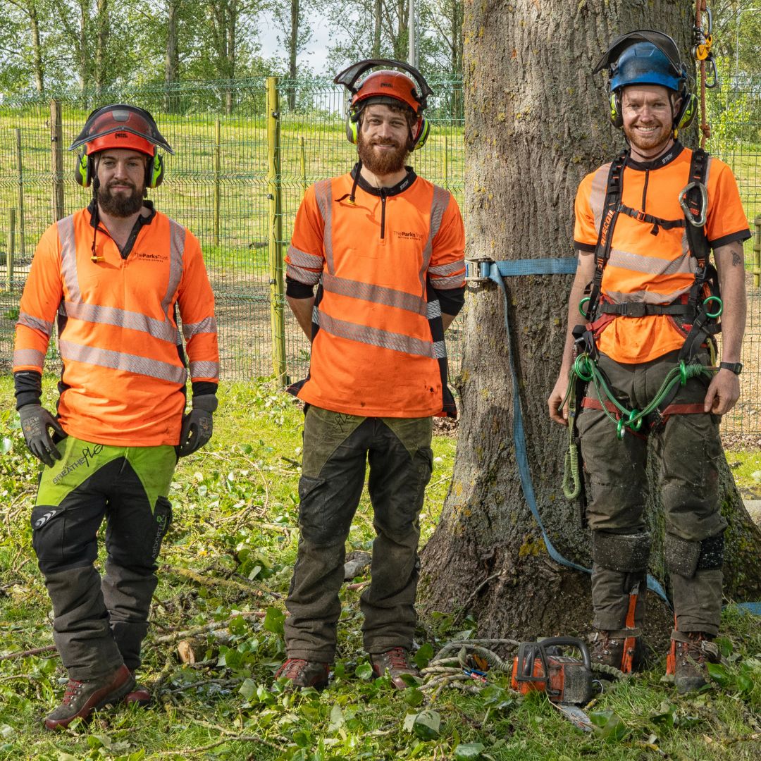 Do you enjoying working outdoors?

We have a fantastic opportunity to join an 18-month training scheme and develop a career in amenity landscaping.

View our current vacancies: ow.ly/pAaH50UOsAW
