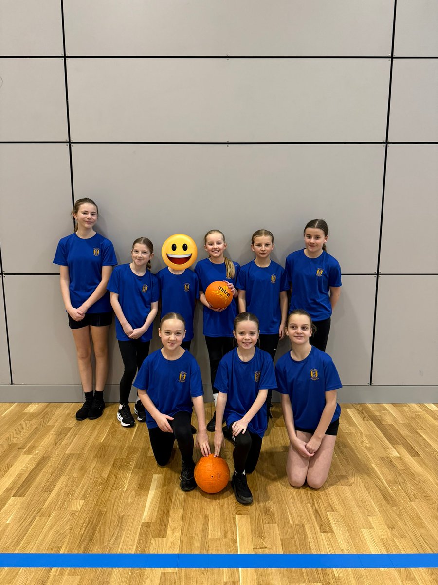 IntakeSchool's tweet photo. We have arrived and we are just warming up before our first game. Let’s go Intake #Netballcompetition 🙌 https://t.co/4ZRmLhCYeB
