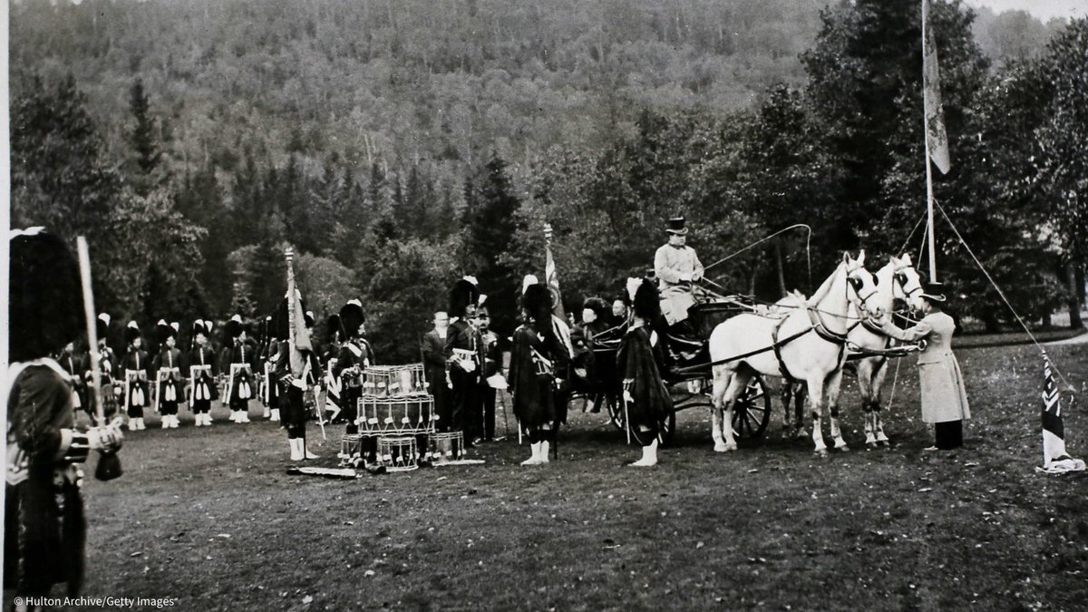 📷 29 October 1898: Queen Victoria presents Colours to the 2nd Battalion Queen's Own Cameron Highlanders at Balmoral.