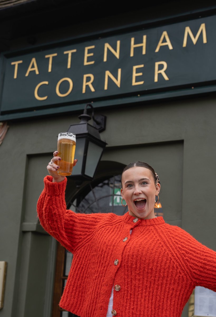 Tattenham Corner tweet media