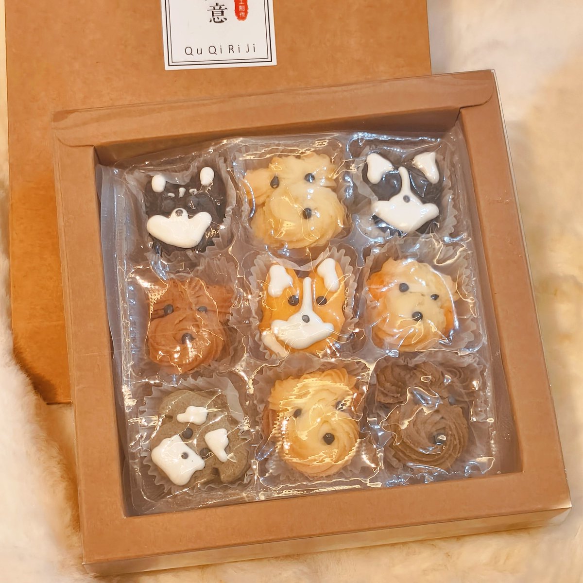 记录一下老婆送的生日礼物🎁 @Daydreamgirl99 
已经是第三年了～每一年的交换礼物都很喜欢很感动，能有这么可爱的老婆是我上辈子修来的福气(๑'ᴗ')=͟͟͞͞➳🌹 https://t.co/OxfbN7X4FH