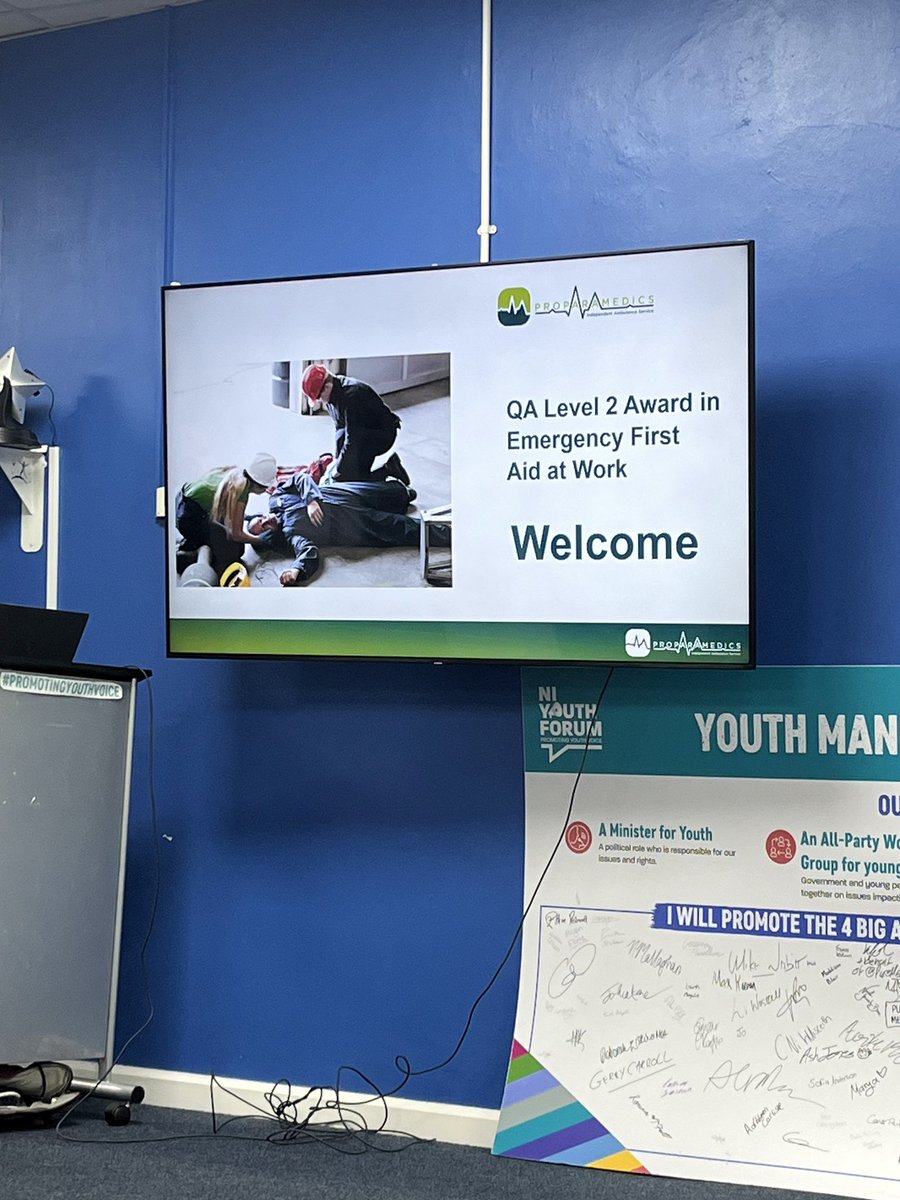 NIYF's tweet photo. Throwback to the start of the month when our amazing Amplify participants smashed their first aid training! 🩹🫶 

Learning life-saving skills and gaining a Level 2 qualification, while building confidence and teamwork – what a session! 💪⛑️

Supported by PEACEPLUS, a programme managed by the @SEUPB #Amplify #PEACEPLUS 🌟”