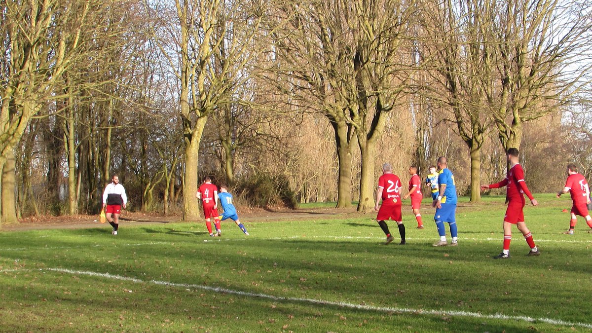 fgif4hop's tweet photo. 📅Sat 25th January 2025
⏱️KO: 2pm
🏆@BirminghamFL Div 4
🏟️Pleck Park, Walsall, WS2 9AF

Wednesbury SU 4 @khrangersfc 2

📸https://t.co/RRzgVXerfv Pics - Steve Hardy

A battle almost on the M6! The hosts win and move up to second in the league table... https://t.co/UsOfABz4Fk