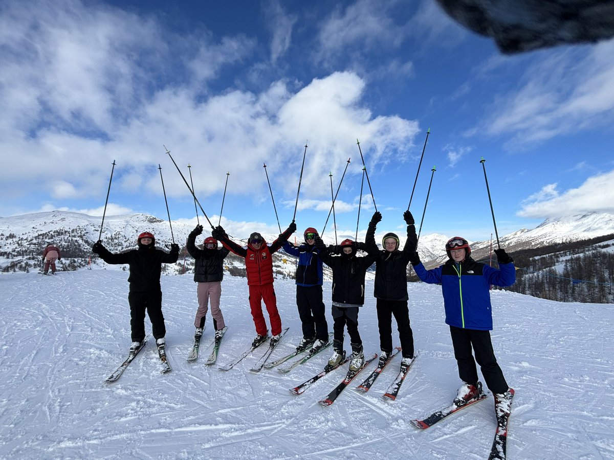 TaylorHighSki25's tweet photo. It’s unanimous… today was the best day so far 😆😆 great progress made! https://t.co/vFCMv2qlQV