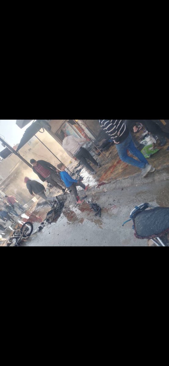 Ronahi02694191's tweet photo. استشهد 6 مواطنين في بلدة صرين بريف كوباني الجنوبي جراء قصف طائرات الاحتلال التركي.. https://t.co/pfuLr49CMy