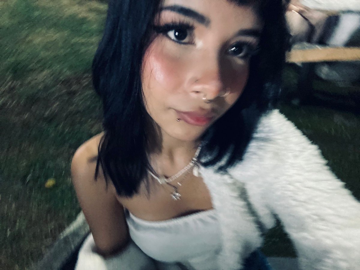 Não estava na skin de gótica mas padraozinha até que vai