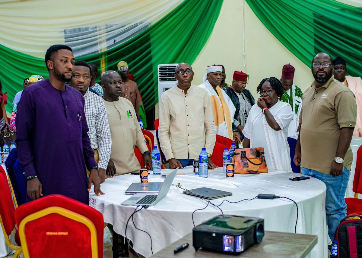 IMPACTPlateau's tweet photo. Exciting update! Gov. Caleb Mutfwang has awarded contracts to upgrade 82 PHCs across Plateau State. Stakeholders are called to ensure quality and timely delivery of these facilities to boost healthcare access for all. 
#IMPACTProject https://t.co/buUOcflOQ8