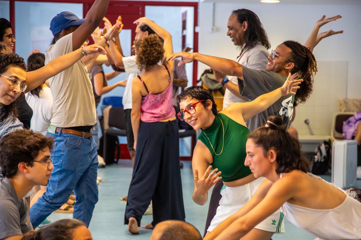 Priscila tweet media