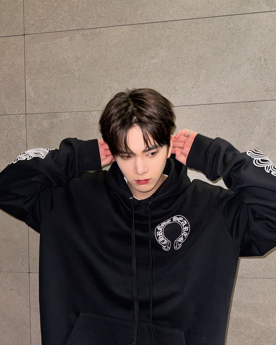 80810ver's tweet photo. 240129 _0hoony #영훈 인스타 https://t.co/gMnmbR7S3Y
