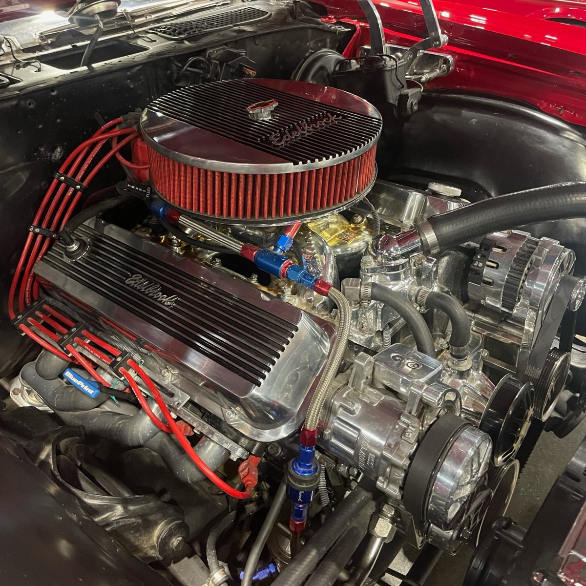 EdelbrockUSA's tweet image. Transform your engine with Edelbrock Performance parts! Upgrade not only its power but also its style. Dress up your engine bay while adding serious performance—it's the perfect combo! 
#EdelbrockPerformance #PowerAndStyle #EngineBayGoals