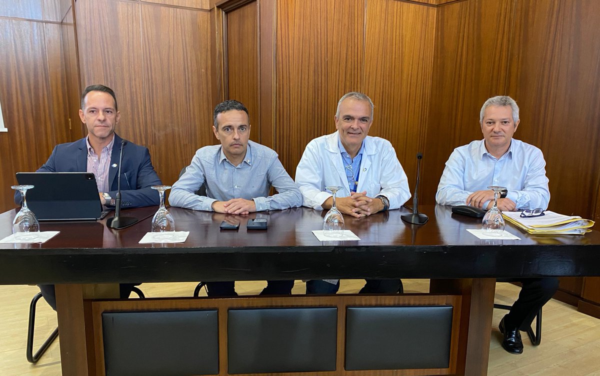 📢El viceconsejero de Sanidad y director del Servicio Canario de la Salud se reúne con los responsables de Enfermería y de gestión de Atención Primaria y Hospitalaria del SCS

(va 🧶)