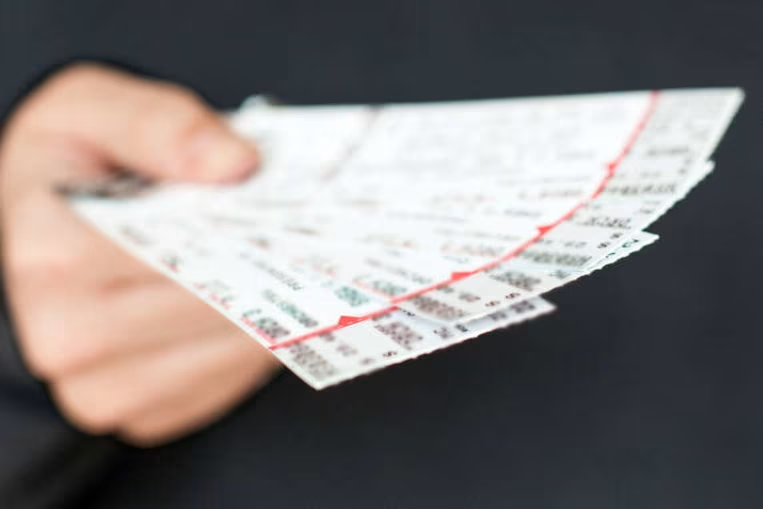 BBB_DCPA's tweet photo. Eagles fans, we know you're excited! But watch out for scammers and know the red flags when securing tickets to the Big Game! https://t.co/hvlvZcIYa1 https://t.co/rgPnE8qY0v