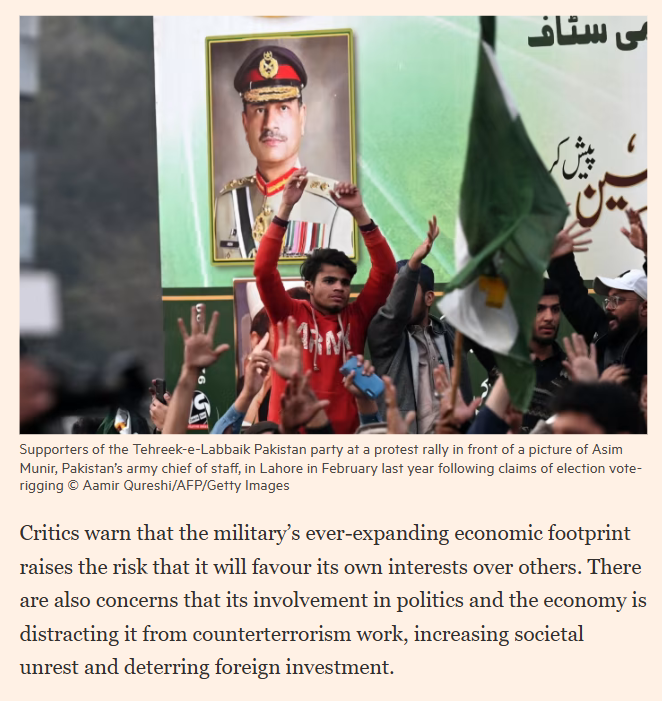 ChangePakPolicy's tweet photo. “Pakistan’s democracy looks worse now than at any point since 2008"

"Pakistan’s military has also launched a broad-based crackdown against political opponents. Thousands of members of Khan’s Pakistan Tehreek-e-Insaf party have been taken to anti-terrorism and military courts" https://t.co/IKU2ZyIFxY