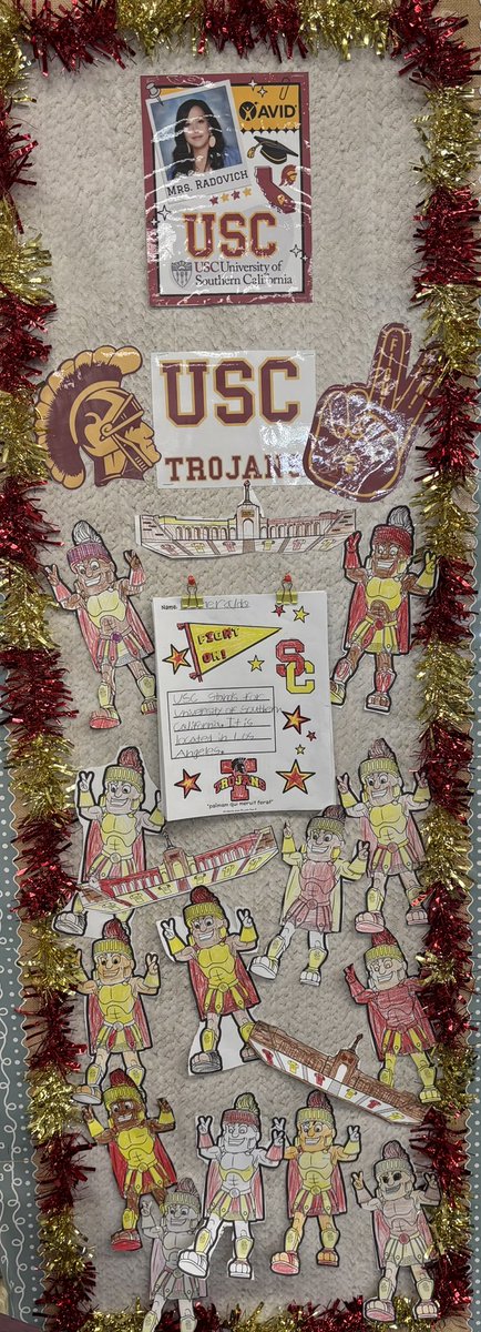 aloha_academy's tweet photo. Mrs. Radovich‘s 1st grade class is learning all about USC! They’ve been exploring where it’s located, discovering the school colors, and taking in the beauty of the campus. Fight On! 💛❤️ https://t.co/OcPfbYSnqb