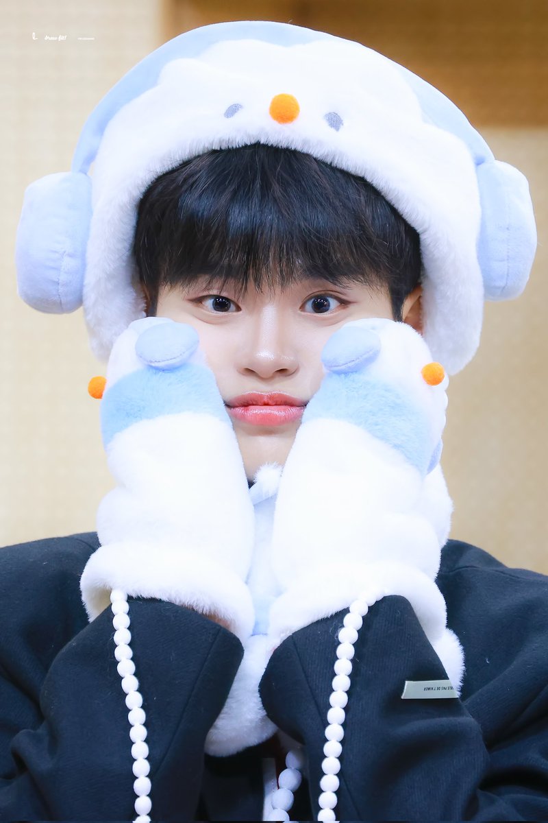 Daehwicom's tweet image. 대휘야 생일축하해🫶👼💖

#이대휘 #AB6IX #DAEHWI 
#대휘생일맞이_새해복이굴러와요
#HappyDaehwiDay
