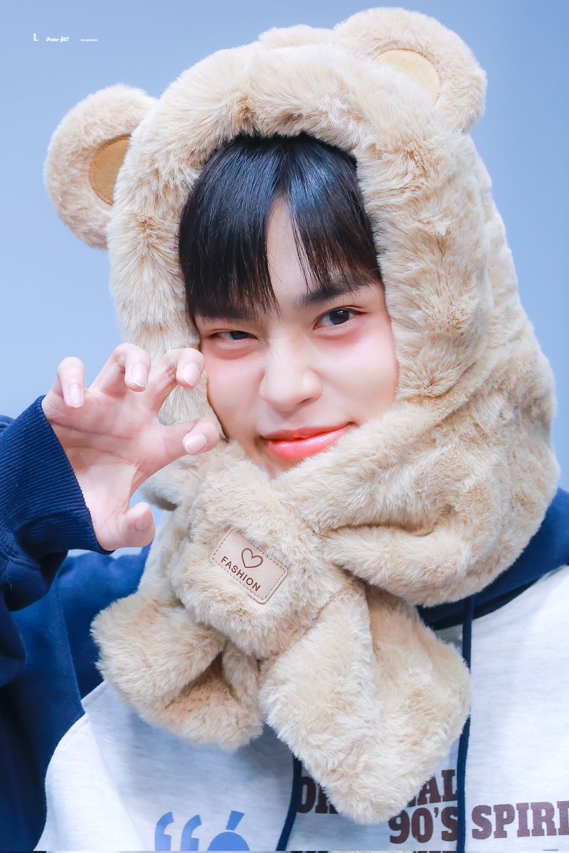 Daehwicom's tweet image. 대휘야 생일축하해🫶👼💖

#이대휘 #AB6IX #DAEHWI 
#대휘생일맞이_새해복이굴러와요
#HappyDaehwiDay