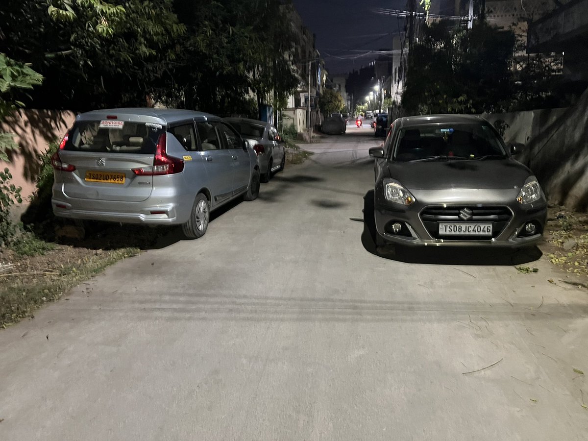 SgraoN's tweet photo. @hydtrafficpol please take actions on the people who are parking vehicles inside the colonies without giving Tom for other cars to move on the road #ANRaoNagar #EastAnandbagh https://t.co/TilVA4exgb