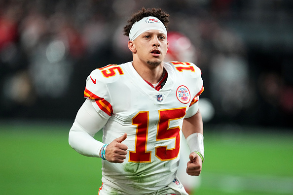 nflrums's tweet image. #Chiefs Patrick Mahomes career playoff stats are 
CRAZY:  #ChiefsKingdom via CBS Sports 

- 17-3 Record
- 6,138 Total Yards
- 50 Total TDs 8 INTs
- 105.8 Passer Rating