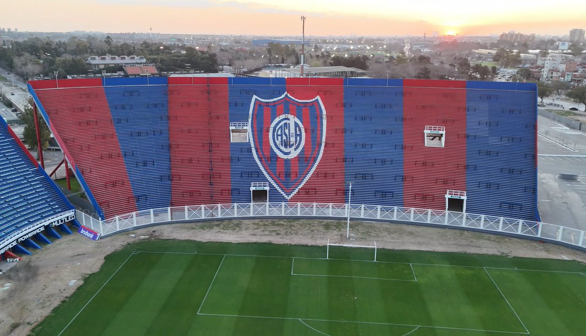 Mateo, se puede saber que tienen planificado para la puesta en valor de esta tribuna, mas allá de cambiarle el nombre? 
Qué obras tienen en mente? 
Gracias.